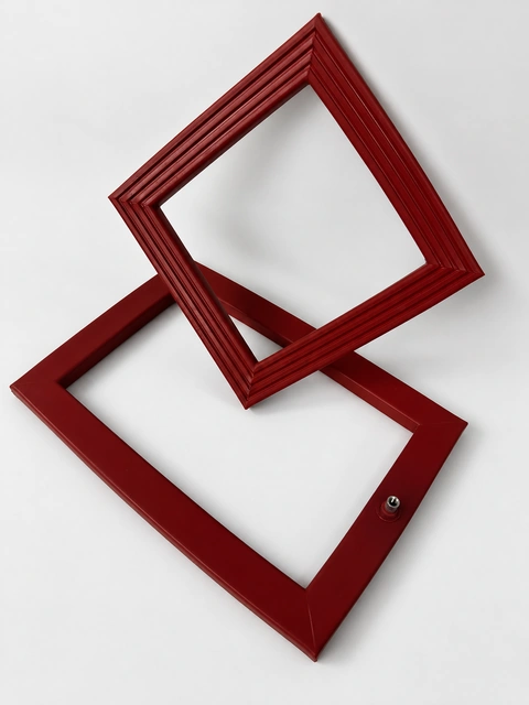 Rectangular seal examples showing the grooved profile, corner joints and metal air connection.